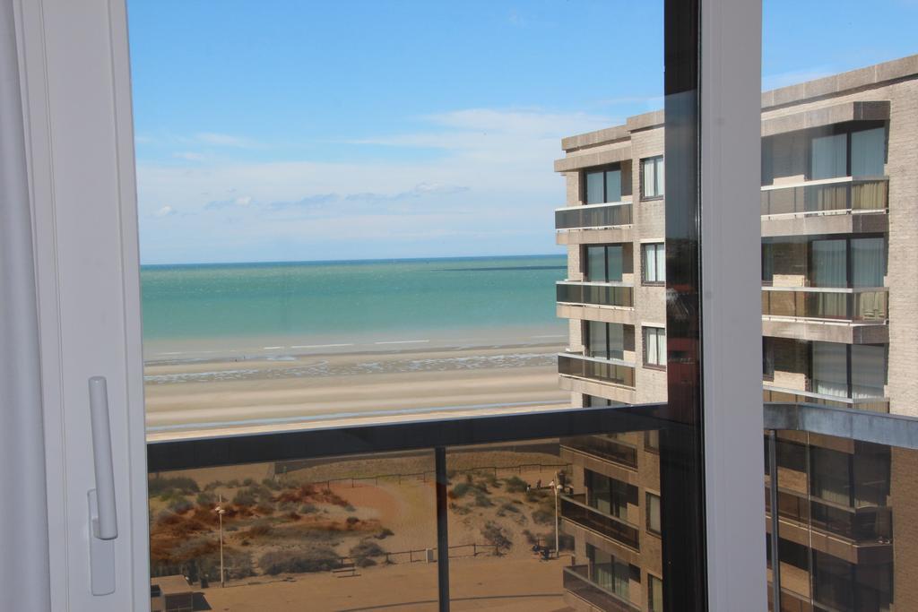 Apartamento Duplex Penthouse Plaza De Panne Habitación foto